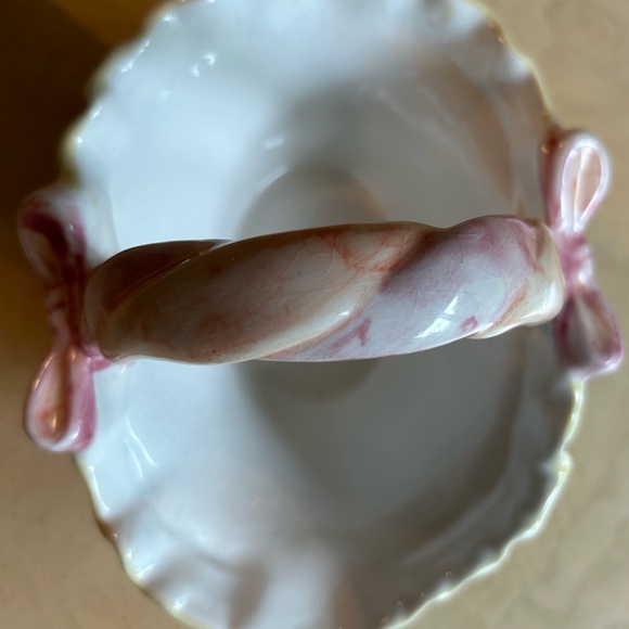 Decorative Ceramic Basket w/flowers violet/pink/green w/tag Ashley Collection - Picture 8 of 10